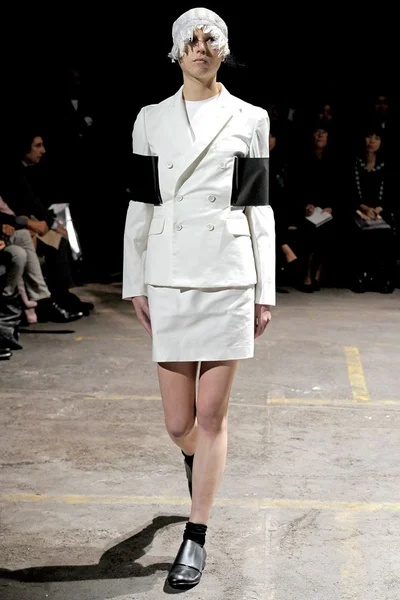 Look 35